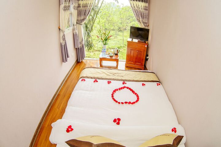 Room 12 of 26