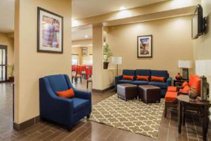 Image of Comfort Inn & Suites