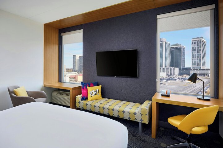 Room 18 of 43