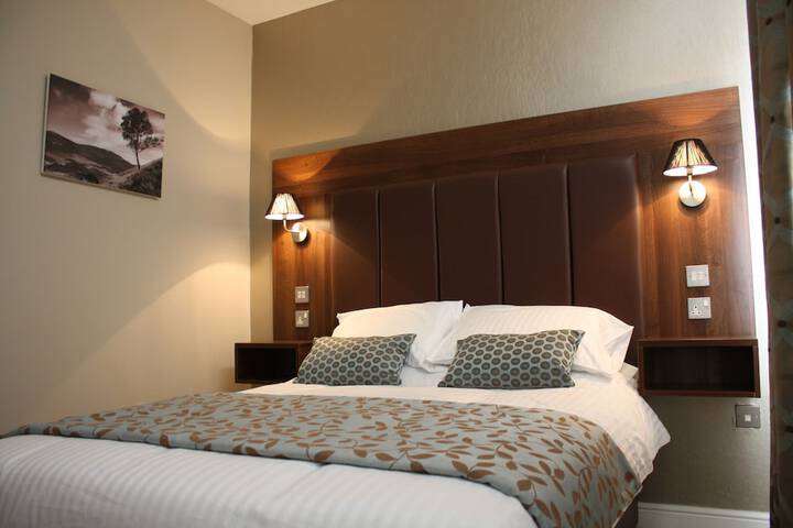 Room 17 of 46