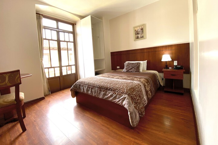 Room 26 of 61