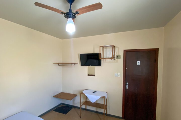 Room 19 of 32