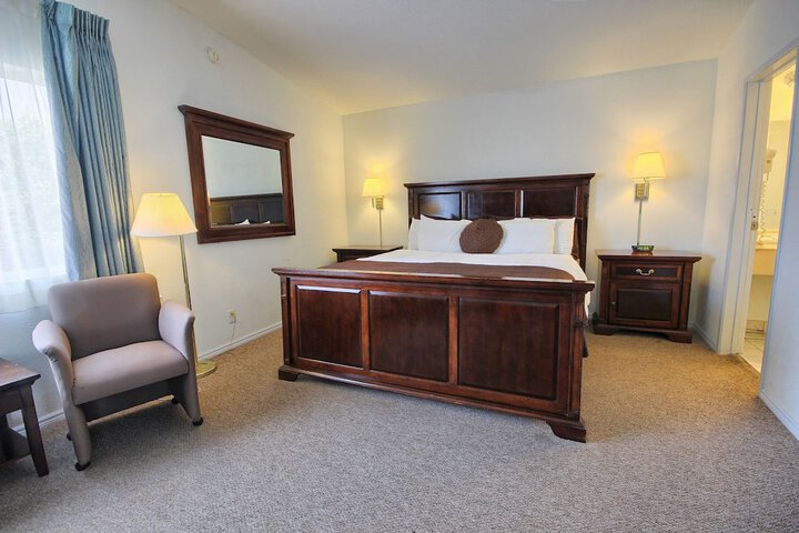 Room 24 of 62