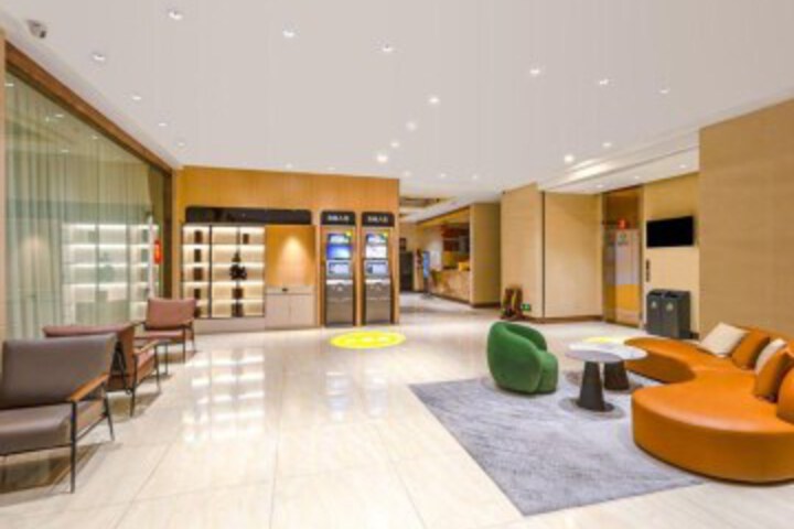 Yinhui Holiday Hotel