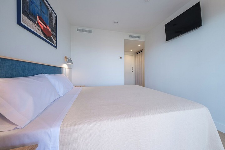Room 3 of 22