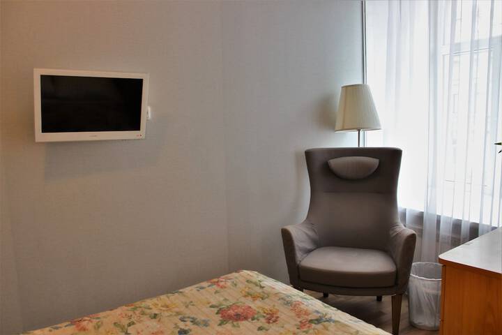 Room 9 of 53