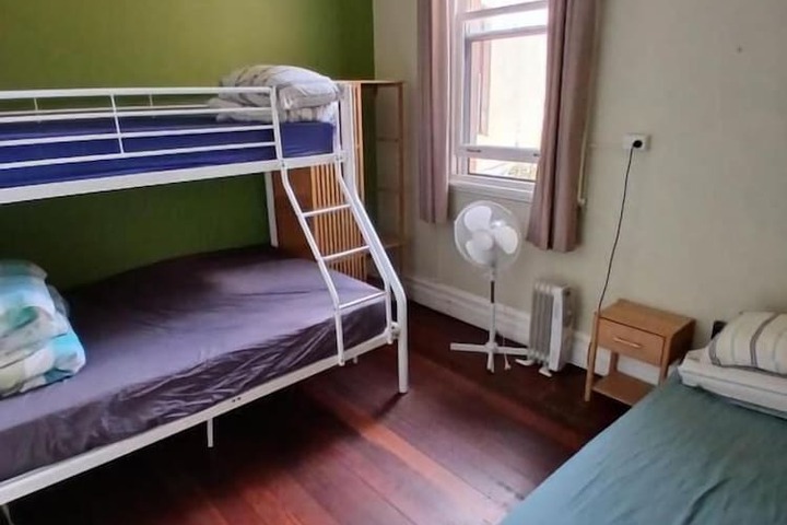 Room 5 of 52