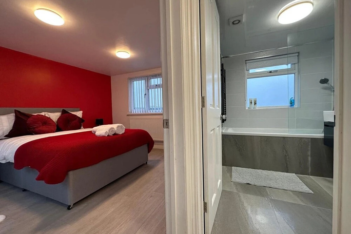 Room 3 of 17