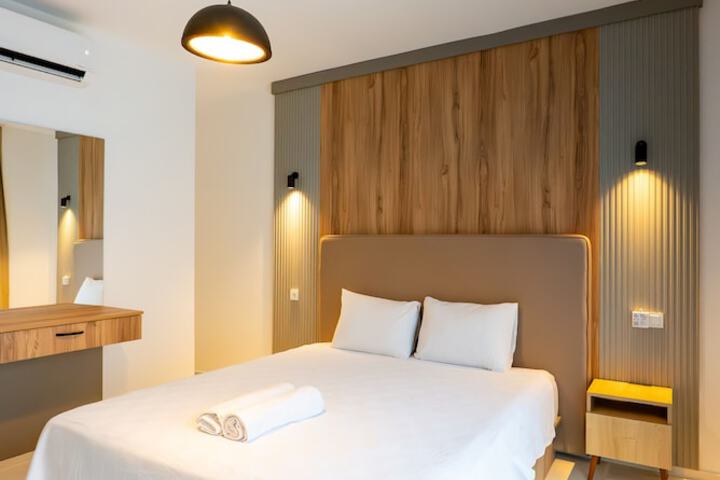 Room 16 of 45