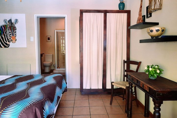 Room 6 of 67