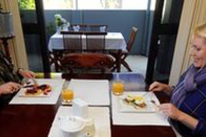 Breakfast/Coffee Service 6 of 28