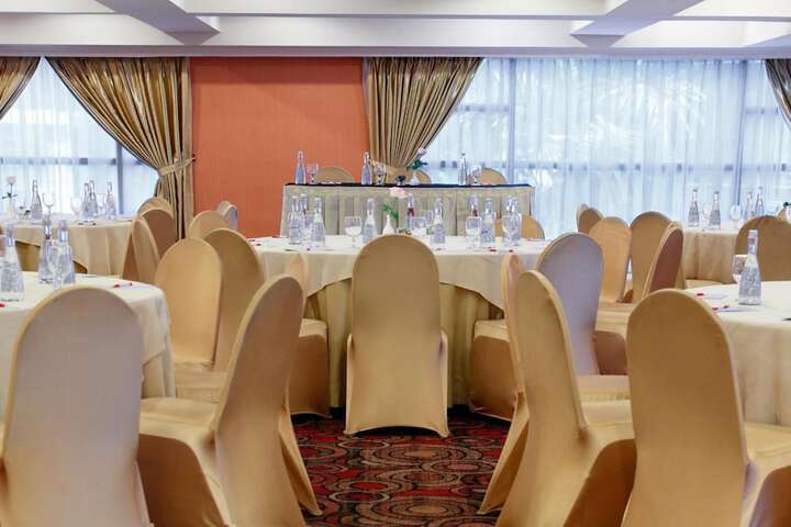Ballroom/Hall 35 of 46