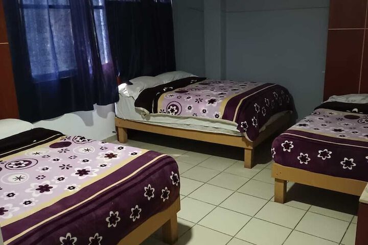 Room 9 of 12