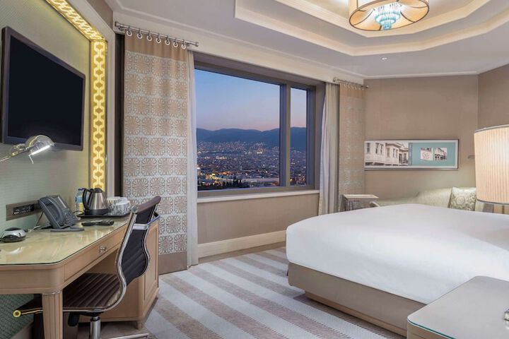 Room 28 of 123