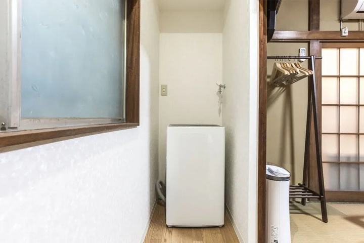 Room 2 of 15