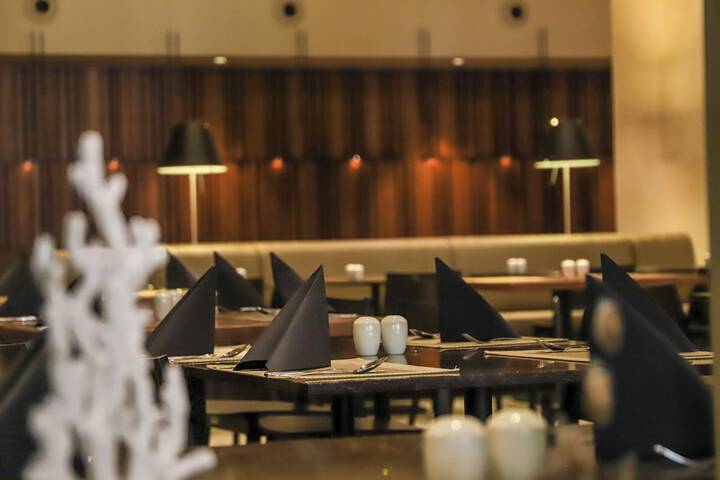 Dining 81 of 120
