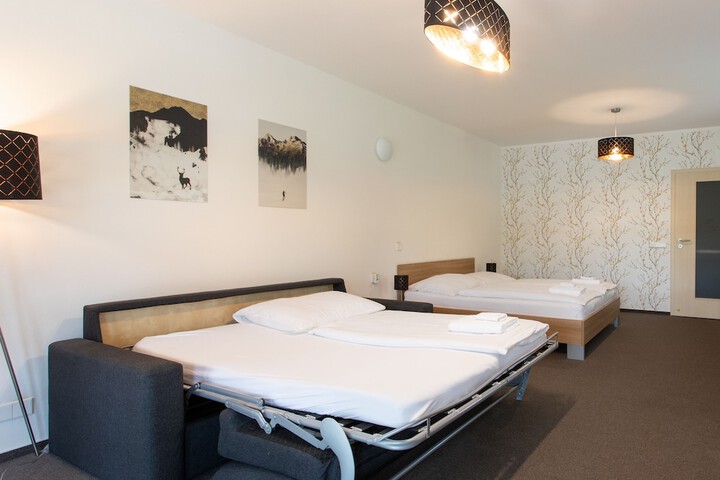 Room 126 of 194