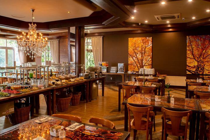 Breakfast/Coffee Service 120 of 148