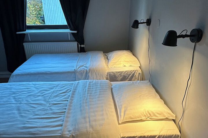 Room 17 of 50