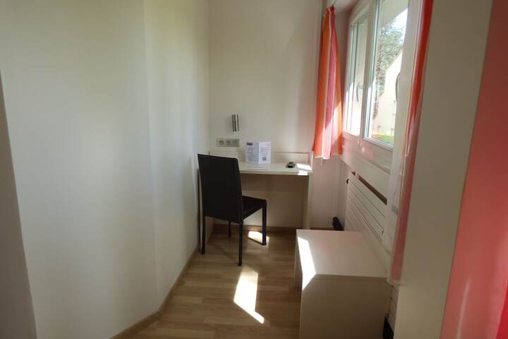 Room 15 of 45