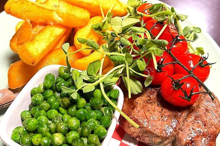 Dining 57 of 77