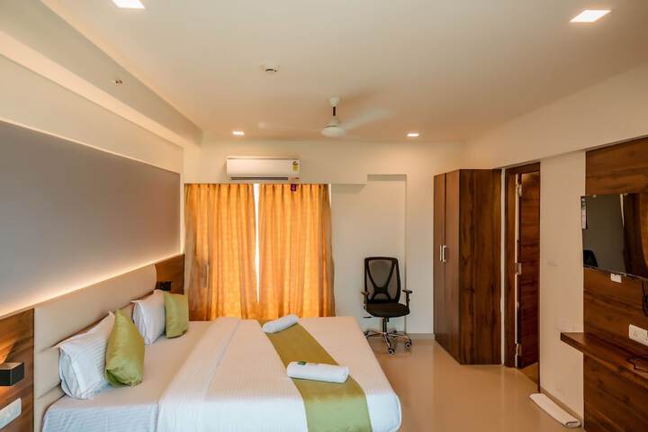 Room 14 of 24