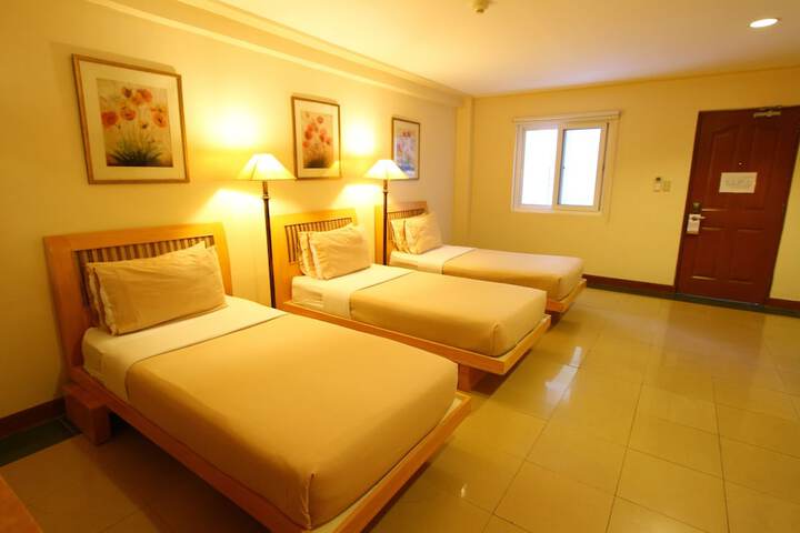 Room 4 of 29
