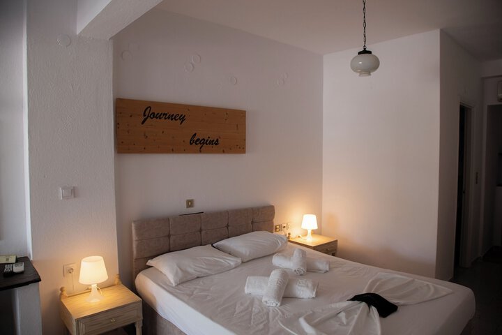 Room 37 of 73