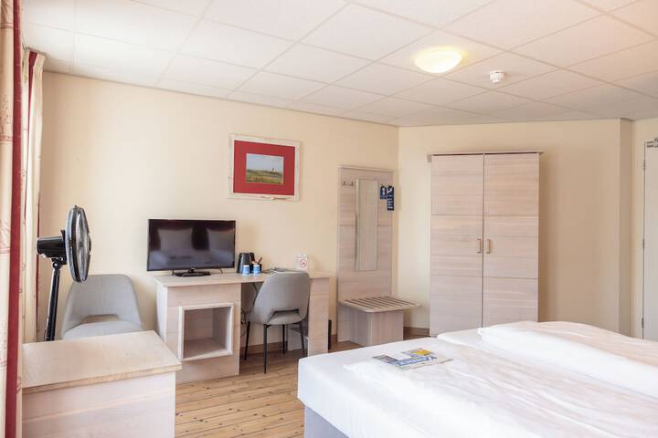 Room 20 of 44