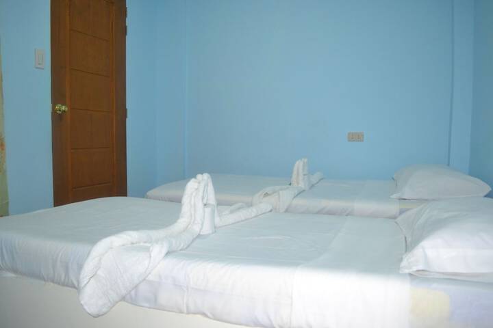 Room 4 of 23