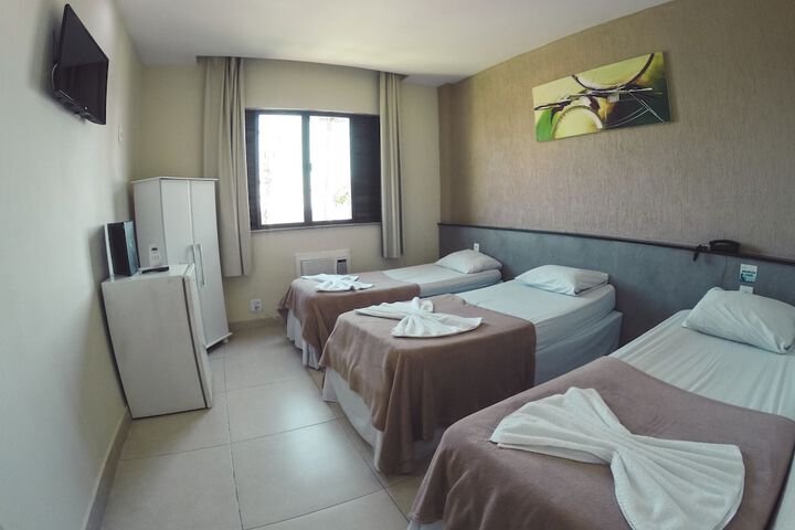 Room 17 of 39