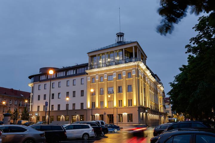 Hotel 86 of 87