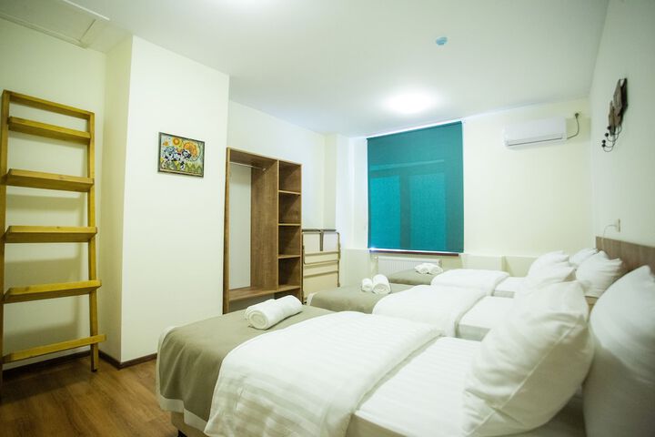 Room 22 of 127
