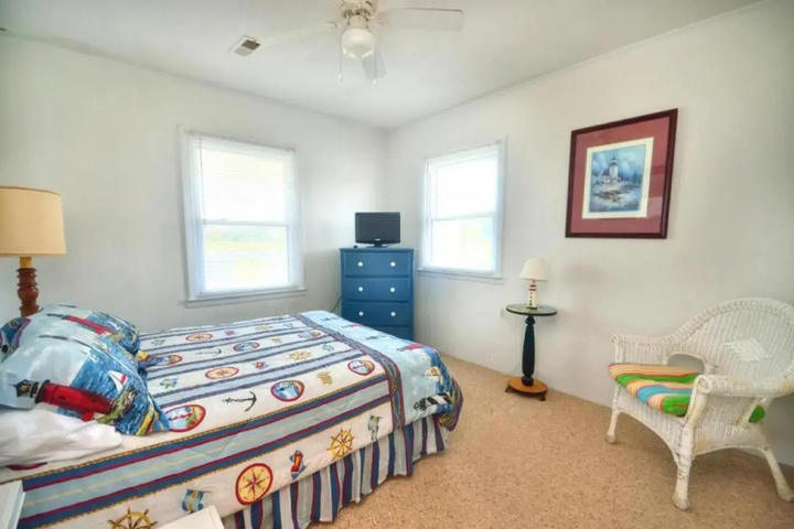 Room 4 of 15
