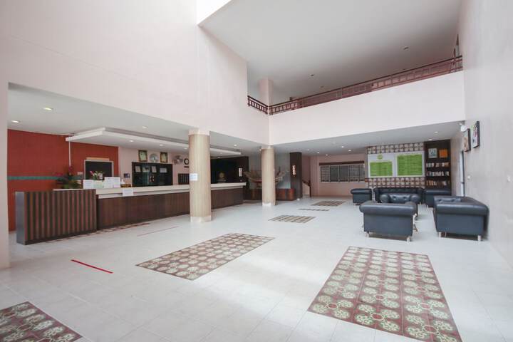 Hotel Interior 12 of 128