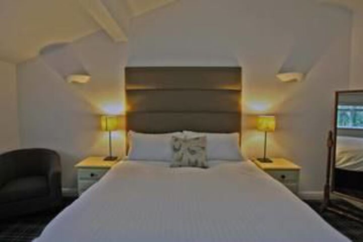 Room 13 of 56