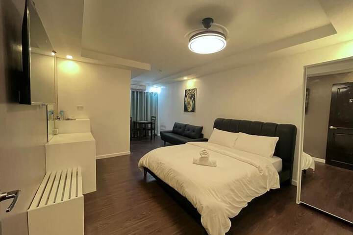 Room 20 of 36