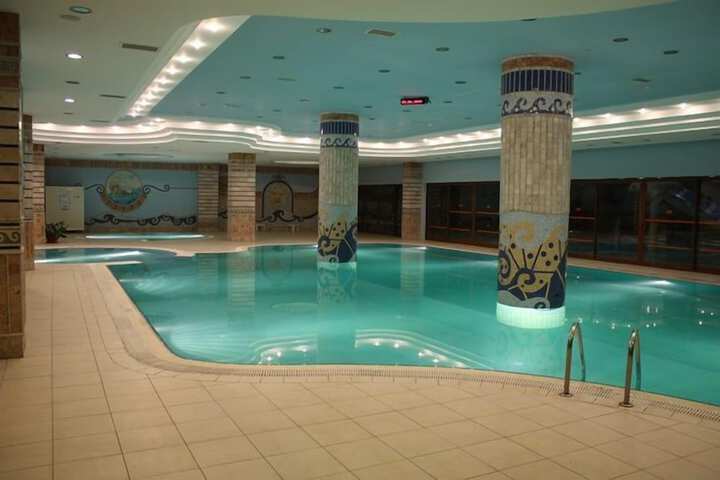 Pool 26 of 120