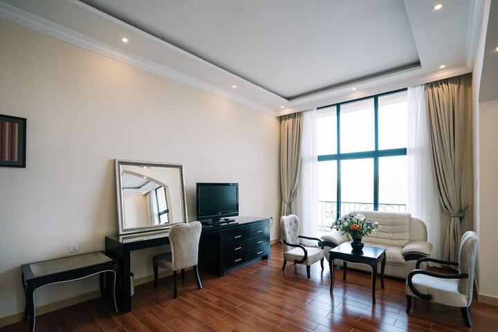 Room 6 of 29