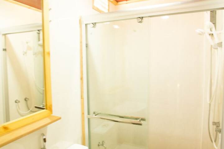 Room 3 of 29