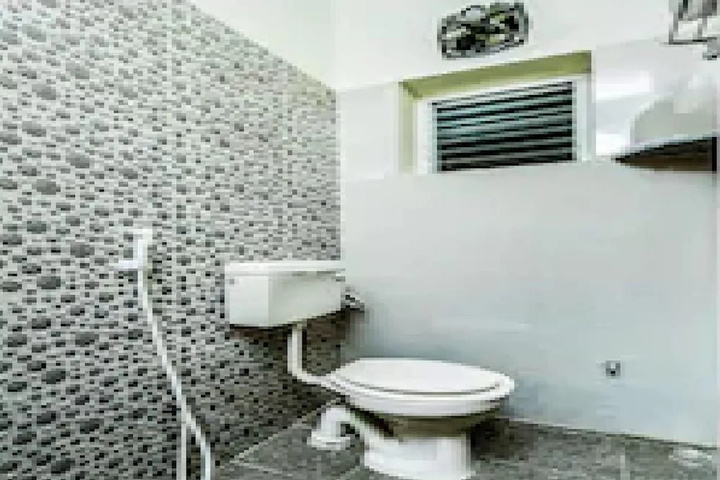 Room 7 of 10