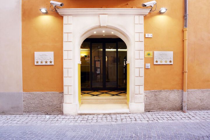 Hotel 36 of 38