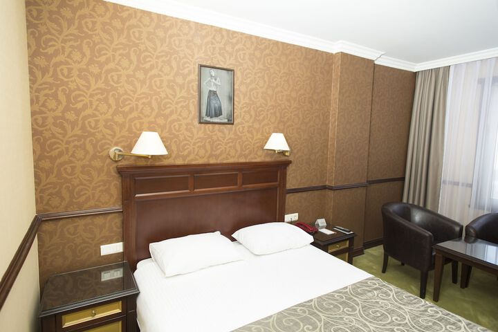 Room 75 of 114