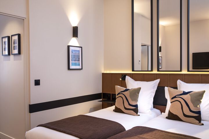 Room 21 of 56