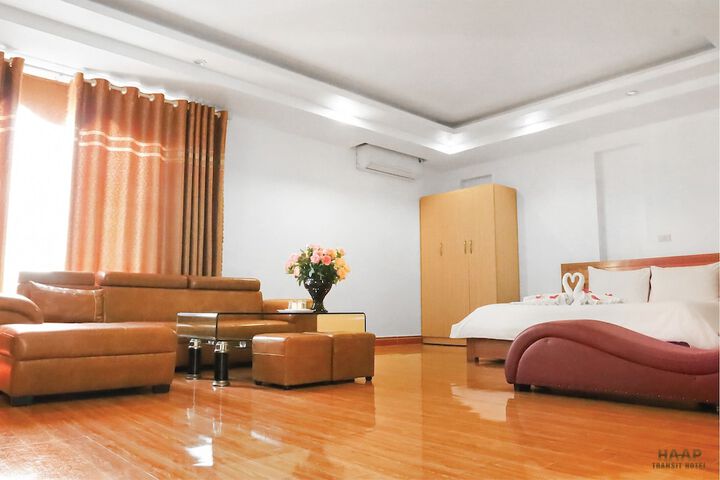 Room 13 of 71
