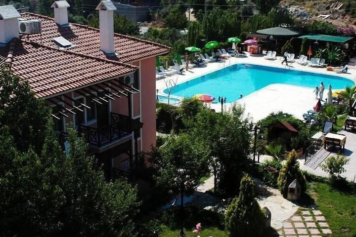 Hotel with Pool
