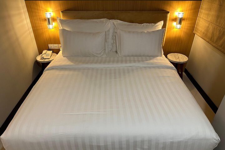 Room 7 of 36