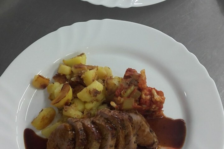Dining 26 of 41