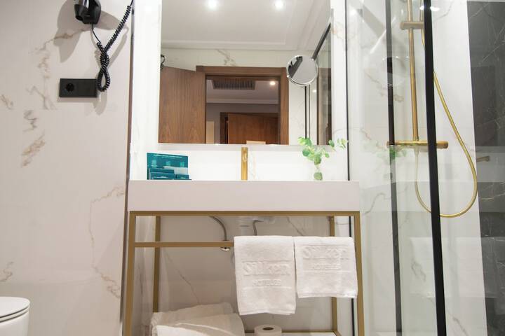 Clean Restrooms