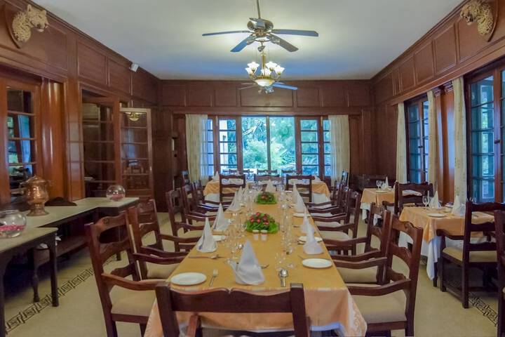Dining 40 of 60